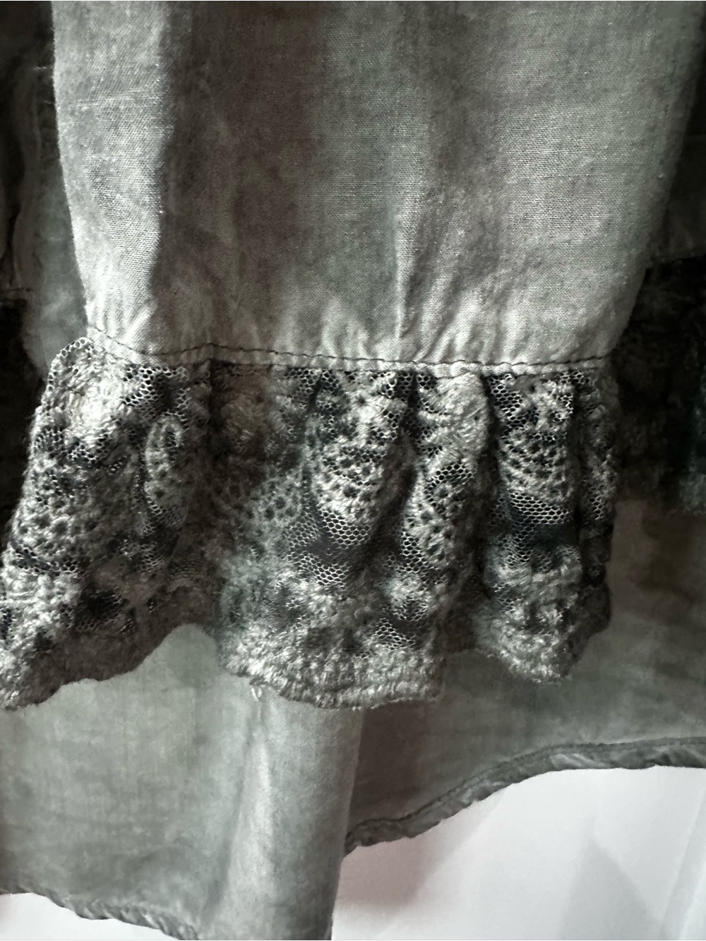 Umgee mineral-washed babydoll tunic top Olive Drab XL Boho Lace Crocheted Hem - Picture 3 of 5